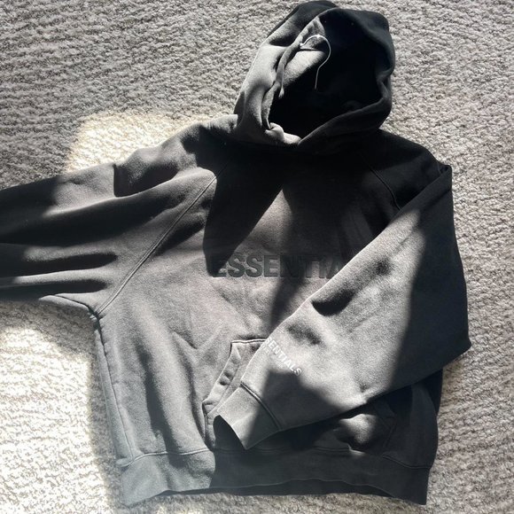 Essential hoodie - Picture 4 of 4
